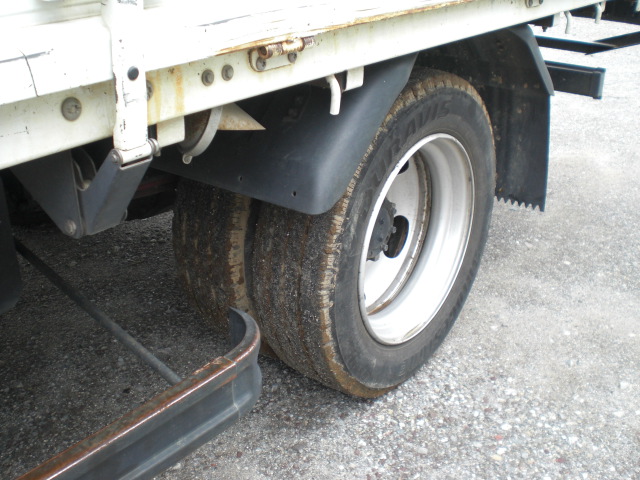 FUSO 2t 08.JPG